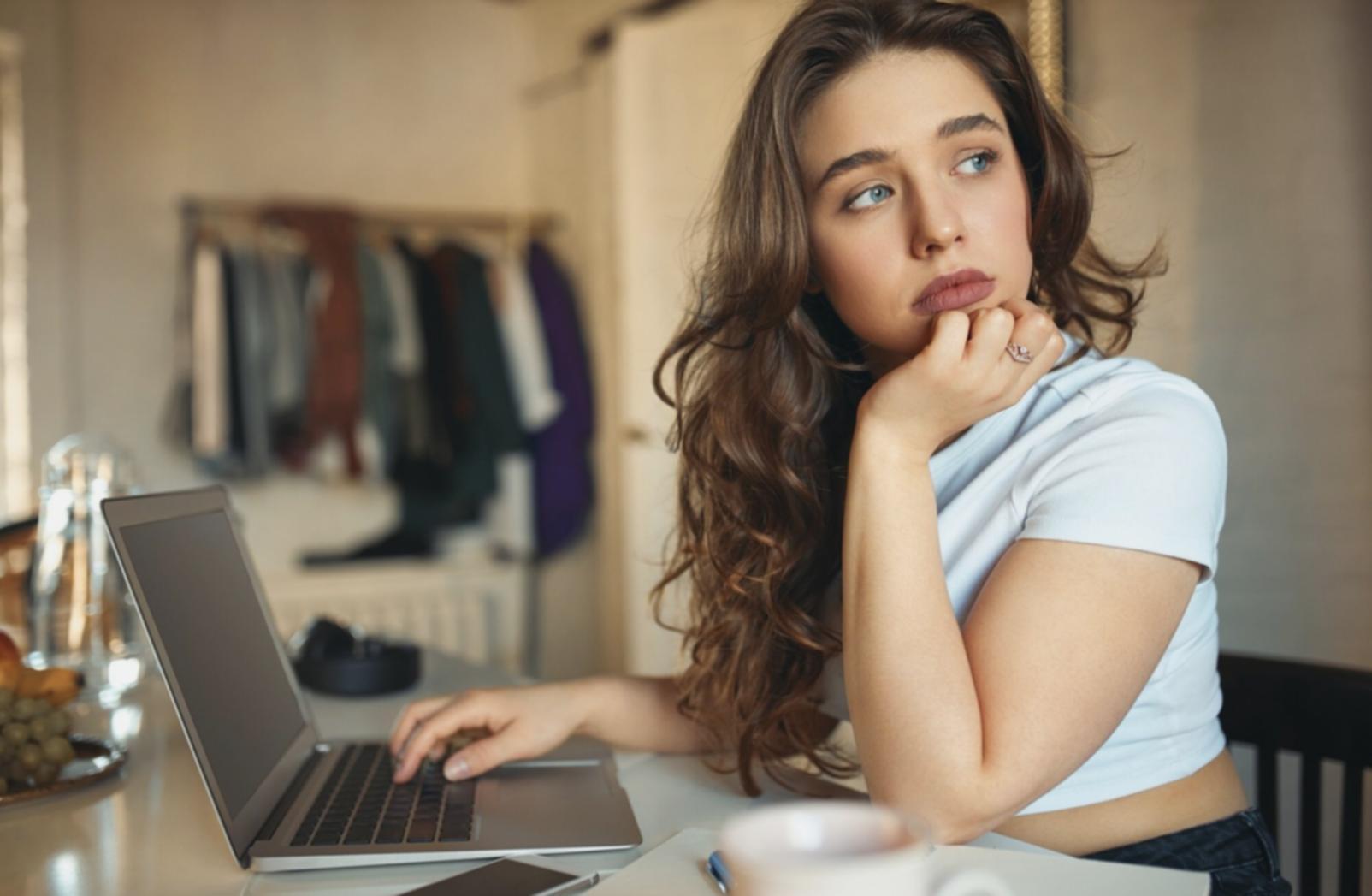 Spalvų teorijos webinaras — dalyviai mokosi apie spalvų sistemas ir jų taikymą dizaine